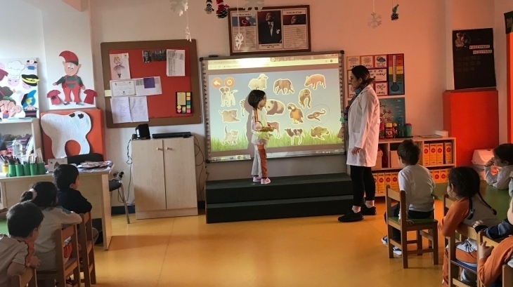 Ataşehir Okul Öncesi İnciler Sınıfı Theme Prep Dersinde