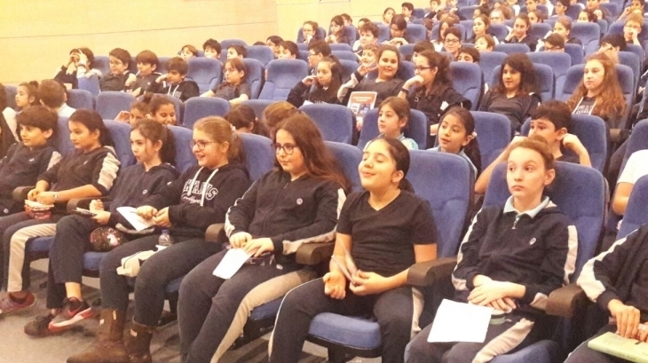 Ataşehir Okyanus Koleji Ortaokulu Rehberlik Birimi 'Kişisel Gelişim' Derslerinde Bu Ayın Konusu "Kendimi Tanıyorum"