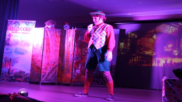 Ataşehir Okyanus'ta 'Pinocchio' Gösterisi