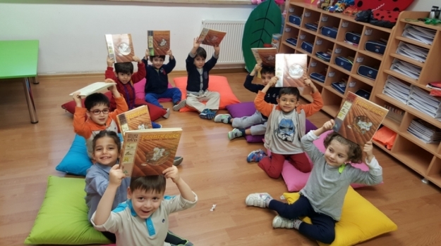 Bahçelievler Okyanus  Okul Öncesi İnciler Grubu İngilizce Hikaye Haftasında