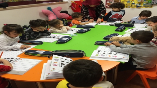 Bahçelievler Okyanus Okul Öncesi Balıklar Grubu Okuma Yazmaya Hazırlık Dersinde