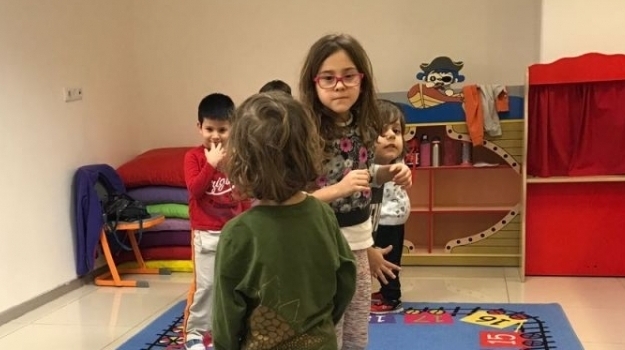 Bahçelievler Okyanus Okul Öncesi Öğrencileri İlgi ve Yetenek Merkezi Drama Dersinde