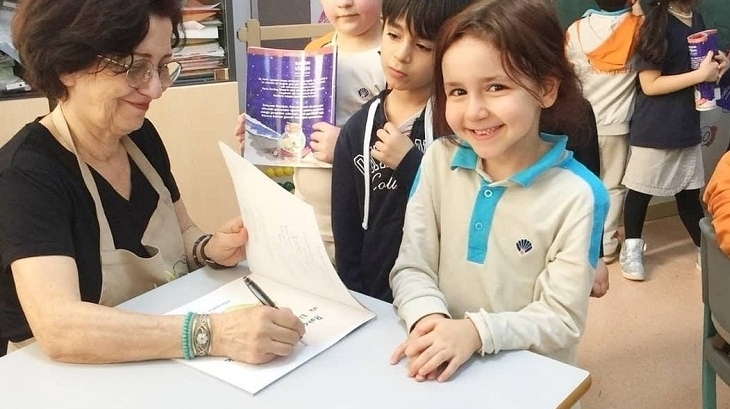 İlkokul 1. Sınıf Öğrencileri Minyatür Bahçelerini Yapıyor