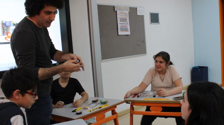 Bahçeşehir Okyanus Koleji Ortaokul Kademesi Öğrencilerimiz Fotoğrafçılık Yetenek Dersindeler
