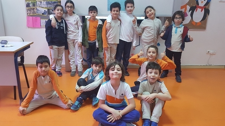 Bahçeşehir Okyanus Koleji Üstün Zekâlılar ve Yetenekliler İlkokulu 3-E Sınıfı ‘Yapım ve Çekim Ekleri’ Etkinliğinde