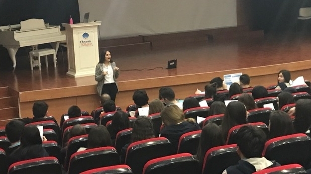 Bahçeşehir Kampüsünde 10. Sınıflarla Ders Seçim Semineri Yapıldı