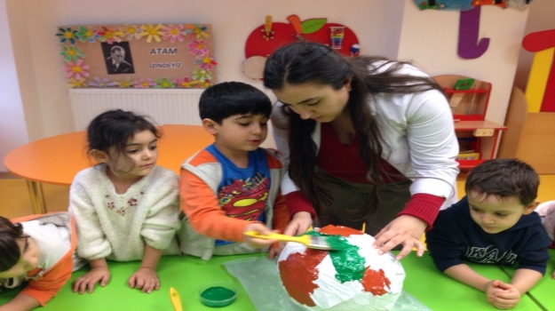 Beykent Okyanus Koleji Okul Öncesi Balıklar Grubu Öğrencileri Sanat Etkinliğinde