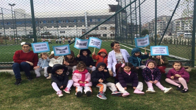 Beykent Okyanus Koleji Okul Öncesi Çiçekler Grubu Öğrencileri Dünya Su Gününü kutluyor.