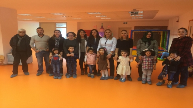 Beykent Okyanus Koleji Okul Öncesi Çiçekler Sınıfı sihirli hamur etkinliği yaptılar