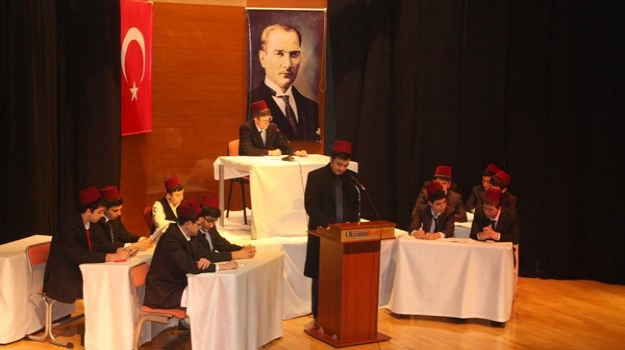 Beylikdüzü İstiklâl Şairimiz Mehmet Akif'i Andı