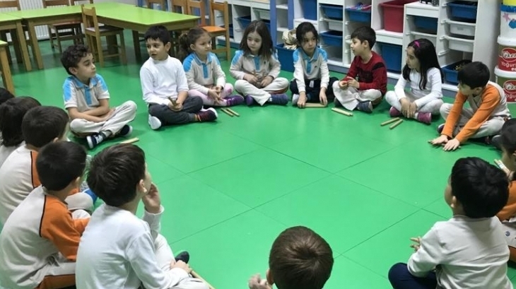 Beylikdüzü Okul Öncesi Gökkuşağı Sınıfı Müzik Dersinde