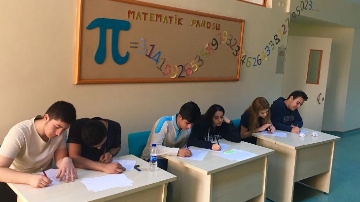 14 Mart Dünya Pi Günü'nü çok renkli etkinliklerle kutlandı