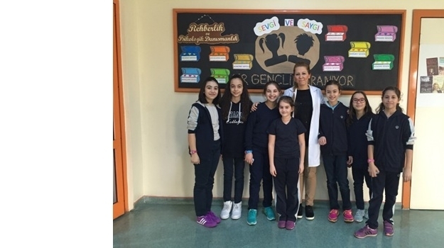 Beylikdüzü Ortaokulu 'Sevgi-Saygı' Konulu Rehberlik Panosu