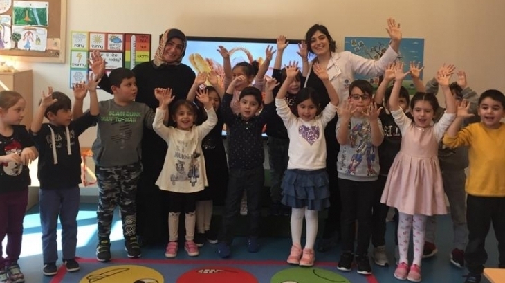 Bornova Okyanus Koleji Gökkuşağı Grubu Veli Katılımı Etkinliğinde
