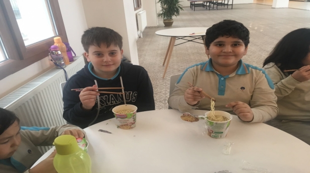 Mimarsinan Okyanus Koleji İlkokul Öğrencileri Çin Yemek Kültürü'nü Öğreniyor