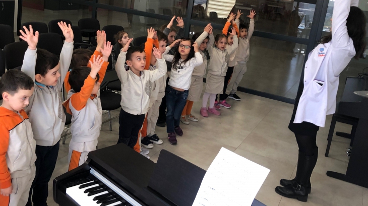 Deniz Yıldızı Grubu Öğrencileri Müzik Dersinde