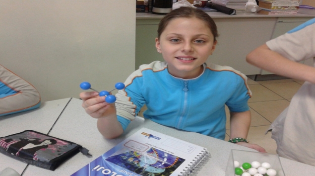 Fen ve Teknoloji Dersi'nde Deney Şenliği