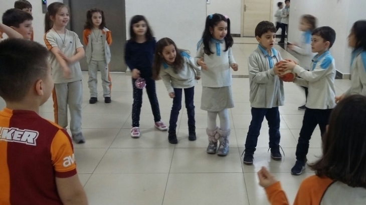 Eryaman Okyanus Koleji İlkokul Kademesi Koridor Etkinliğinde