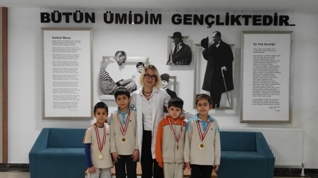 Eryaman İlkokul Kademesinde Şubat Ayının Müzisyeni Heyecanı