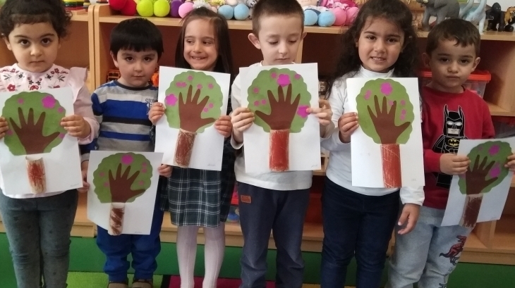 Eryaman Okyanus Koleji Okul Öncesi Kademesi Çiçekler Sınıfı Sanat Etkinliğinde