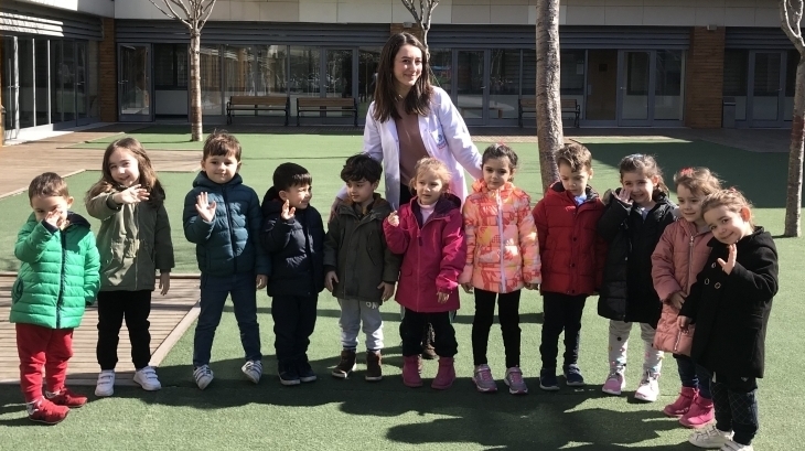 Fatih okyanus Koleji Anaokulu Kuşlar Grubu Sanat Dersinde