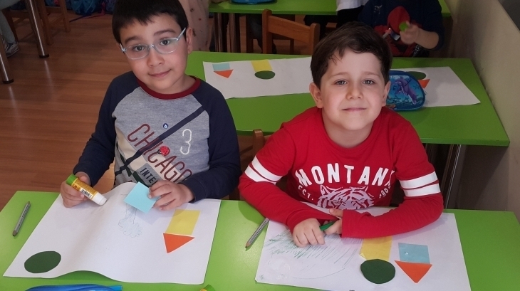 Fatih Okyanus Koleji Okul Öncesi Bulutlar Grubu Sanat Dersinde