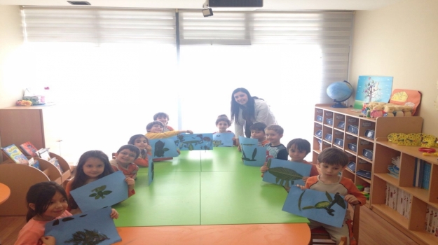 Fatih Okyanus Koleji Yıldızlar Grubu Resim Dersinde