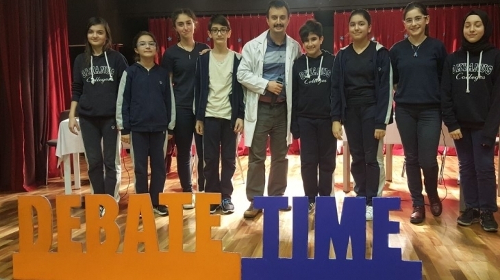 Fatih Okyanus Koleji'nde İngilizce Münazara Heyecanı