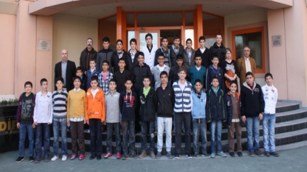 Futbolcular Moral Yemeğinde
