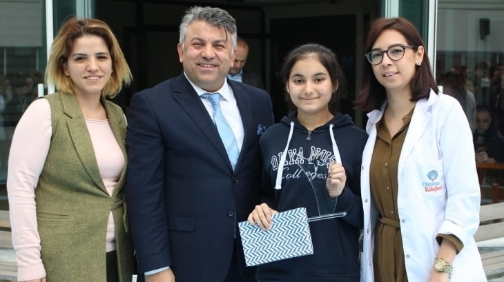 Genç Şiir Yorumcusu Ödül Kazandı...