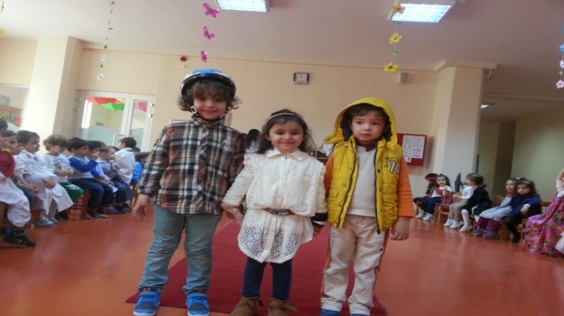 Güneşli Okul Öncesi C Grubu Öğrencileri Tak Takıştır Partisinde