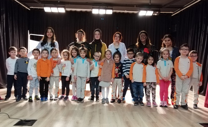 Güneşli Okyanus Koleji Okul Öncesi Öğrencileri Tiyatro Etkinliğinde