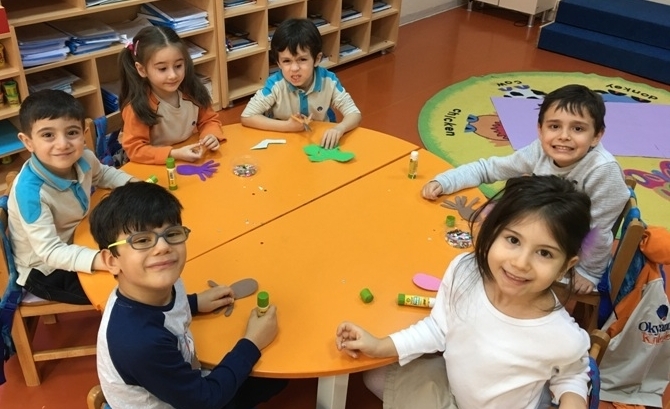 Güneşli Okyanus Koleji Okul Öncesi Gezegenler Grubu Sanat Etkinliğinde