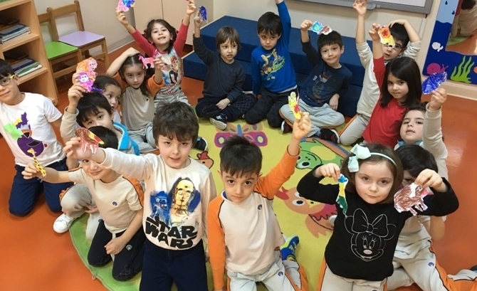 Güneşli Okyanus Koleji Okul Öncesi Gezegenler Grubu Sanat Etkinliğinde