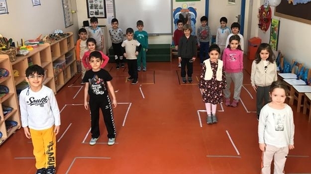 Güneşli Okyanus Koleji Okul Öncesi Gezegenler Grubu Oyun Etkinliğinde