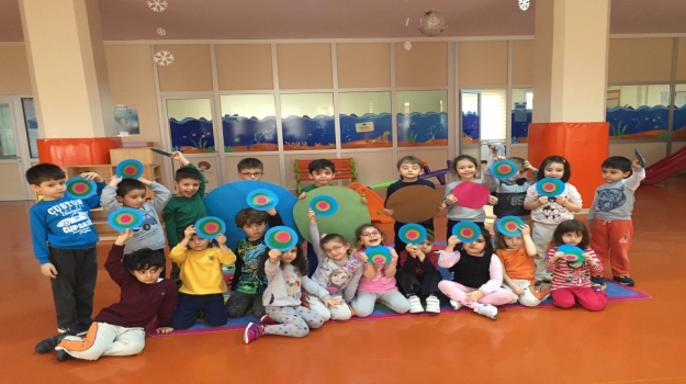 Güneşli Okyanus Koleji Okul Öncesi Yıldızlar Grubu Dünya’nın Katmanlarını Öğreniyor