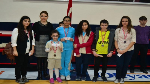 Güneşli Okyanus'ta Başarılı Öğrencilere Ödül