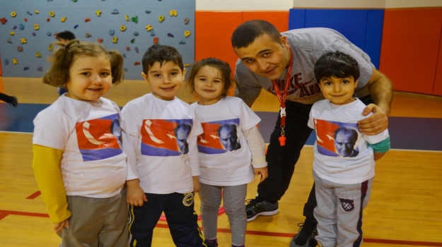 Halkalı Okyanus’ta Ahmet Ermiş Anaokulu Miniklerine Spor Etkinliği