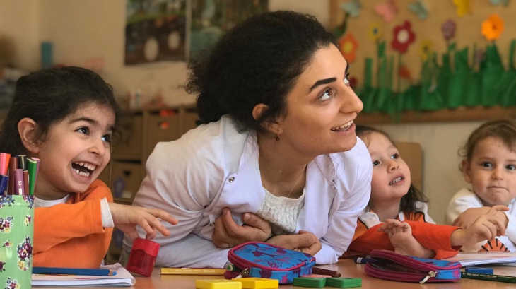 İncek Okyanus Koleji Çiçekler Sınıfı Öğrencileri Okuma-Yazma Dersinde