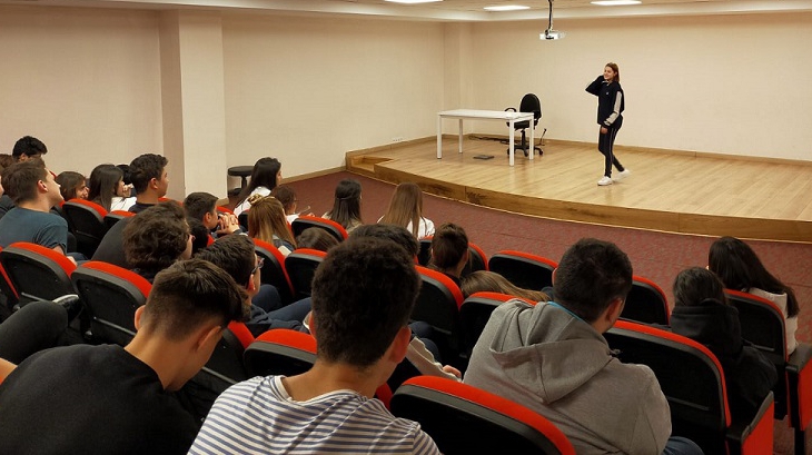 İncek Okyanus Koleji Lise Öğrencileri Arasında Düzenlenen Retorik/Belagat Yarışması