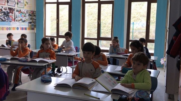 Kemerburgaz Okyanus Koleji Yıldızlar Grubu Öğrencileri İlkokula Hazırlık Dersinde ”i” Sesini Öğreniyor