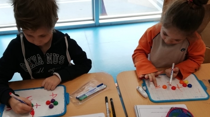 Mavişehir Okyanus Koleji Okul Öncesi Çiçekler Grubu Matematik Etkinliklerinde