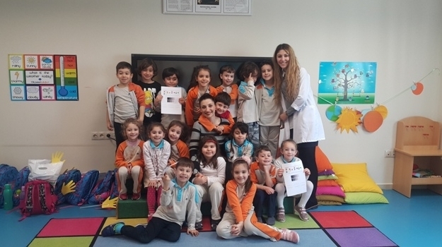 Mavişehir Yıldızlar Grubu Aile Katılım Etkinliğinde Ana Ve Ara Renkleri Tanıdı