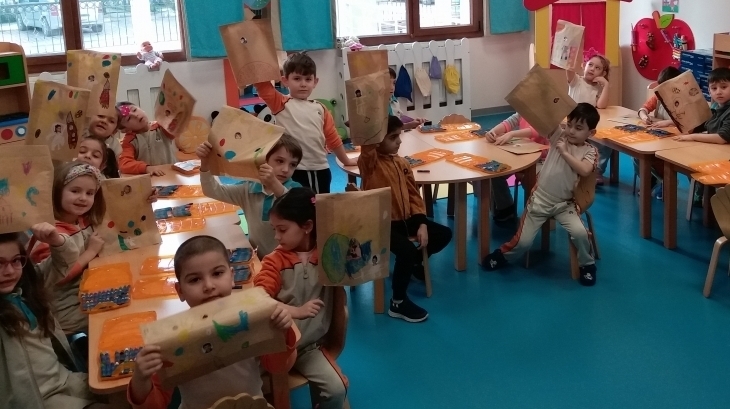Mimarsina Okyanus Koleji Okul Öncesi Gökkuşağı Grubu İngilizce Bilingual Etkinliğinde