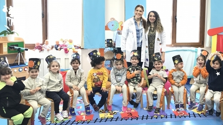 Mimarsinan Okyanus Koleji Okul Öncesi Kuşlar Grubu Aile Katılım Etkinliğinde