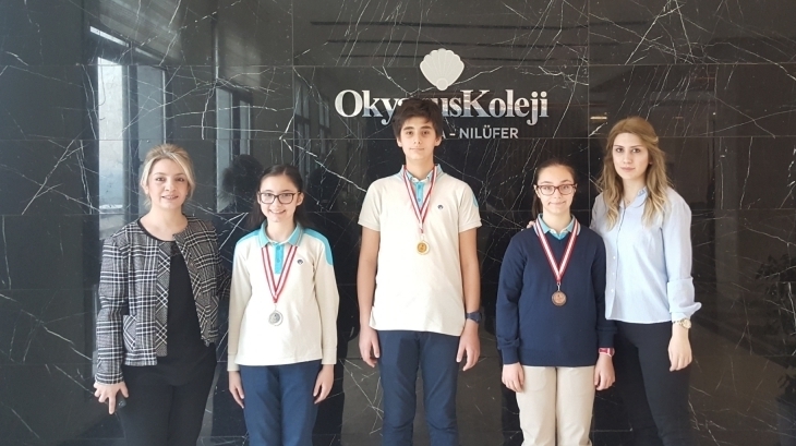 Nilüfer Okyanus Ortaokulu 6. Sınıf Öğrencileri NÖS Sınavında Derece Aldı
