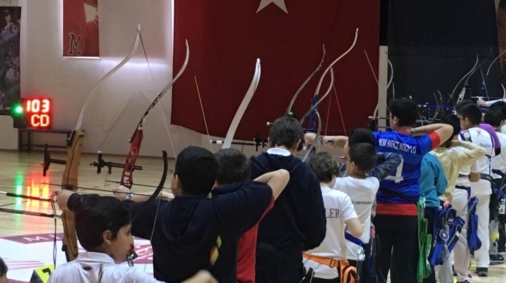 Ortaokul Kademesi Öğrencilerimiz Okçuluk Kulübünde
