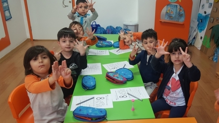 Okul Öncesi Mercan Grubu Okuma Yazmaya Hazırlık Dersinde Keyifli Zaman Geçirdiler.