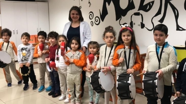 Okul Öncesi Öğrencileri İlgi ve Yetenek Merkezi Müzik Dersinde