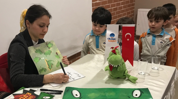 Okul Öncesi Öğrencileri Yazar Buluşmasında